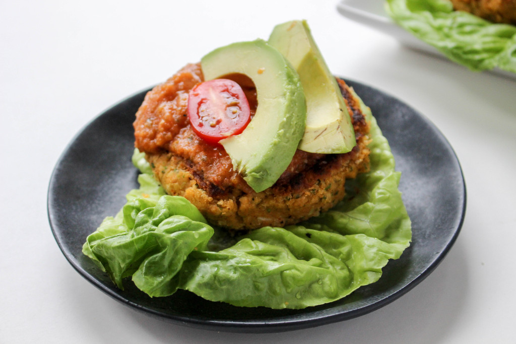 Taco-Spiced Bean Burgers with Smoky Roasted Tomato Salsa | Yes to Yolks