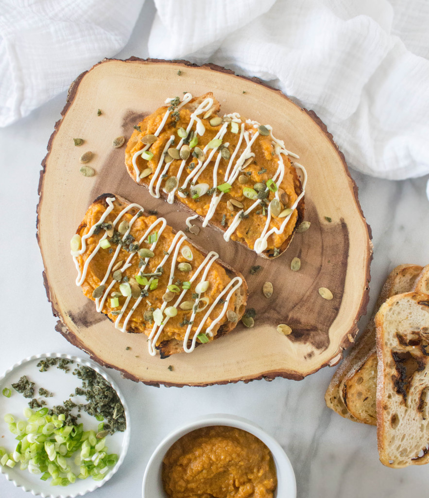 Grilled Pumpkin Toasts with Brown Butter Crema & Toasted Pepitas | yestoyolks.com