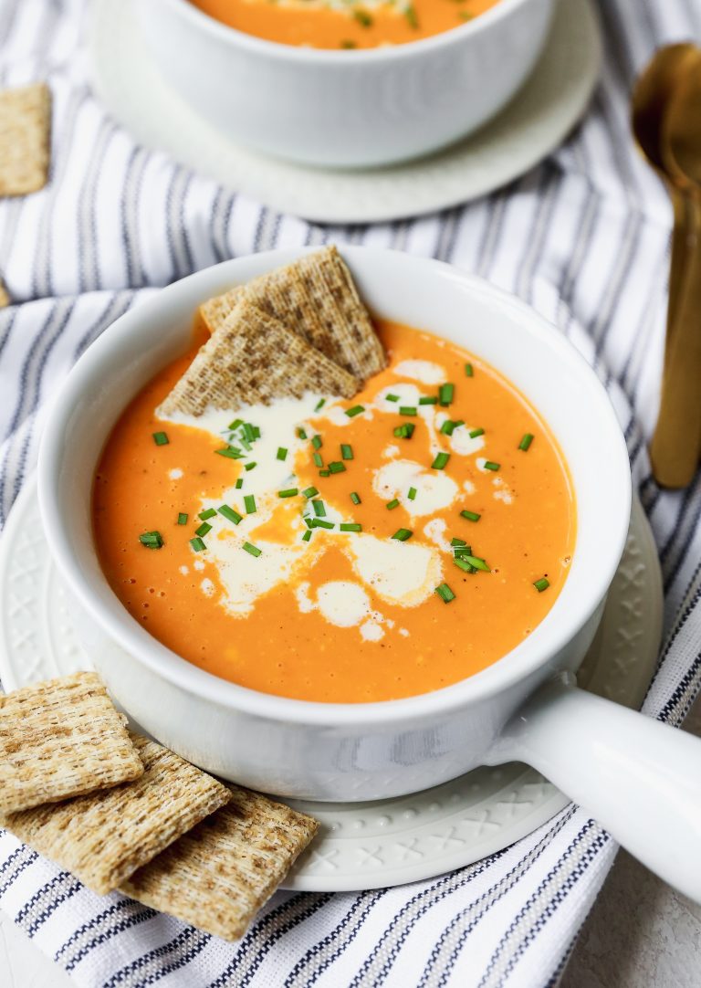 Spicy Smoked Gouda & Roasted Red Pepper Bisque - Yes to Yolks